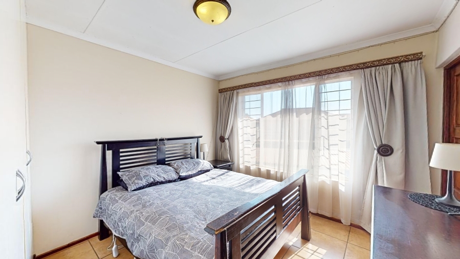 2 Bedroom Property for Sale in Parkrand Gauteng