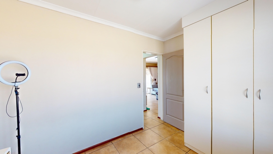 2 Bedroom Property for Sale in Parkrand Gauteng