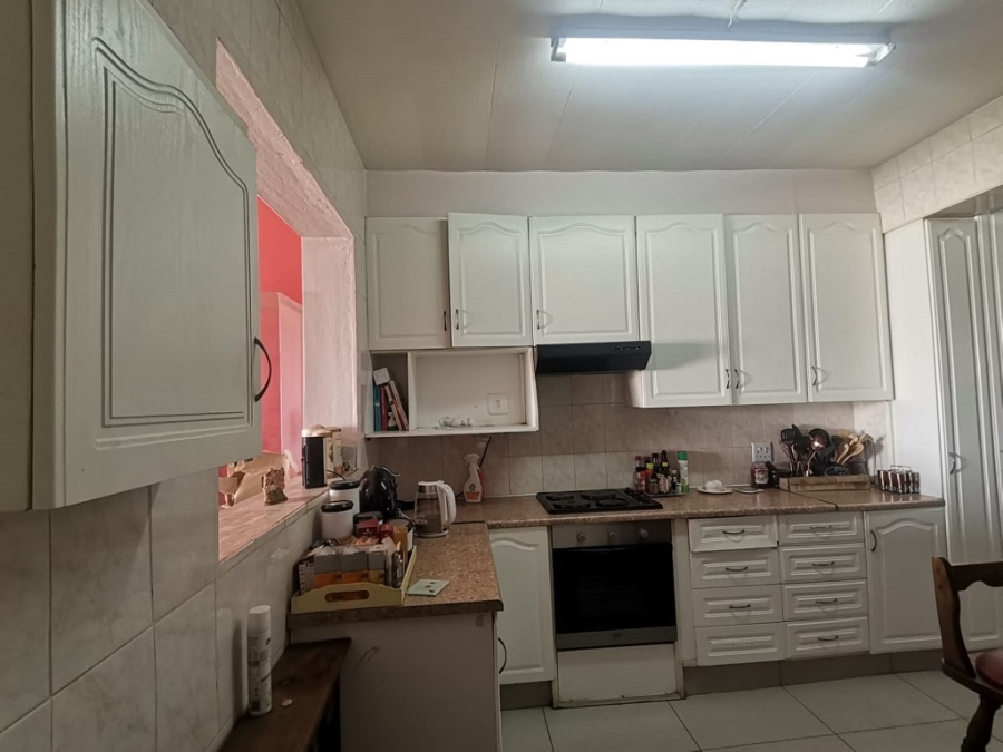 2 Bedroom Property for Sale in Brackenhurst Gauteng