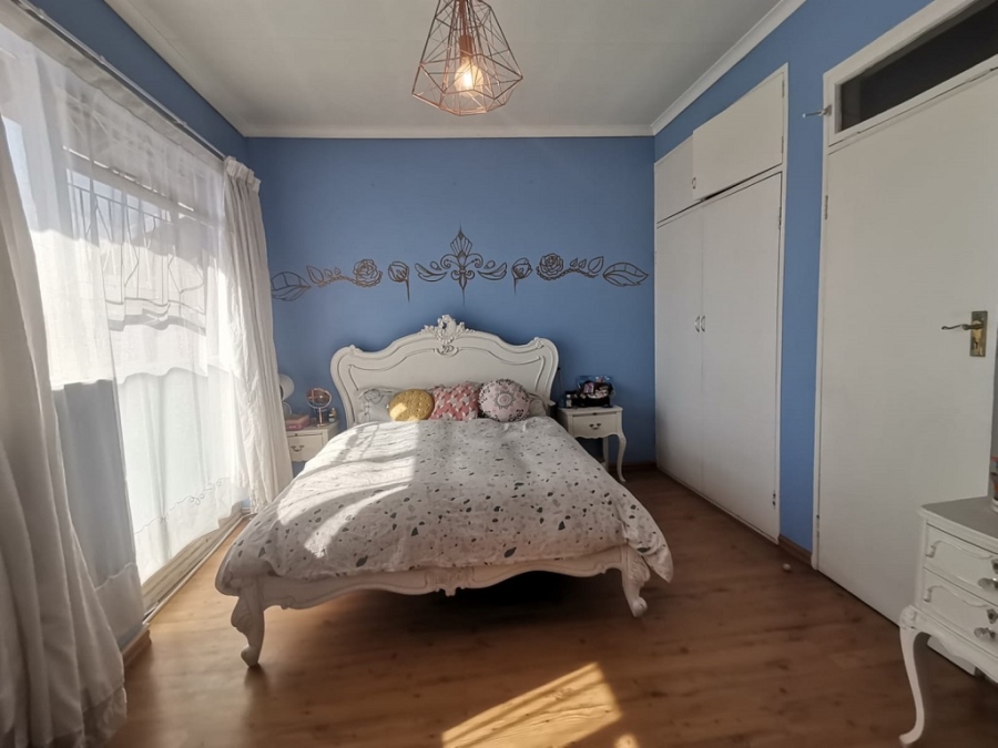 2 Bedroom Property for Sale in Brackenhurst Gauteng