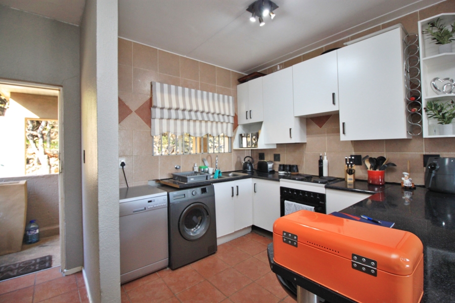 3 Bedroom Property for Sale in Sunnyrock Gauteng