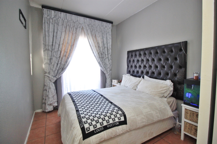 3 Bedroom Property for Sale in Sunnyrock Gauteng