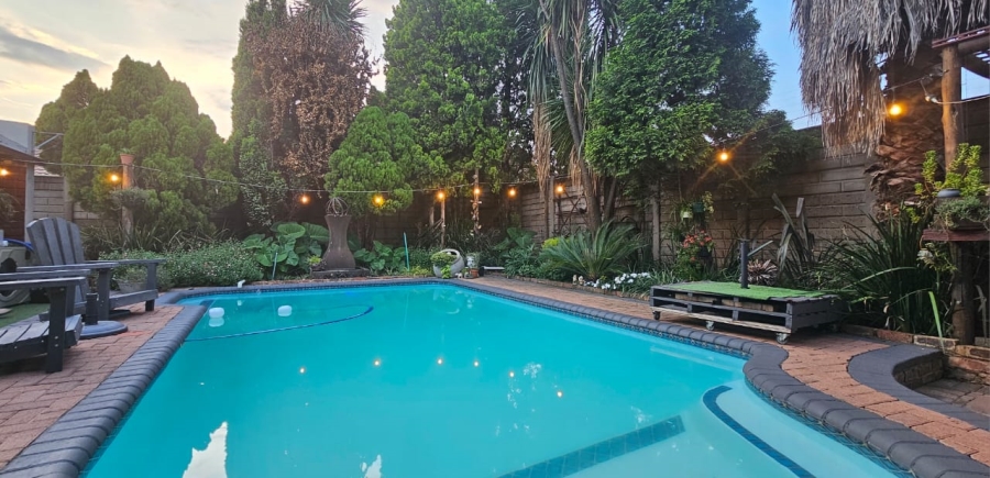 4 Bedroom Property for Sale in Vanderbijlpark SE 4 Gauteng