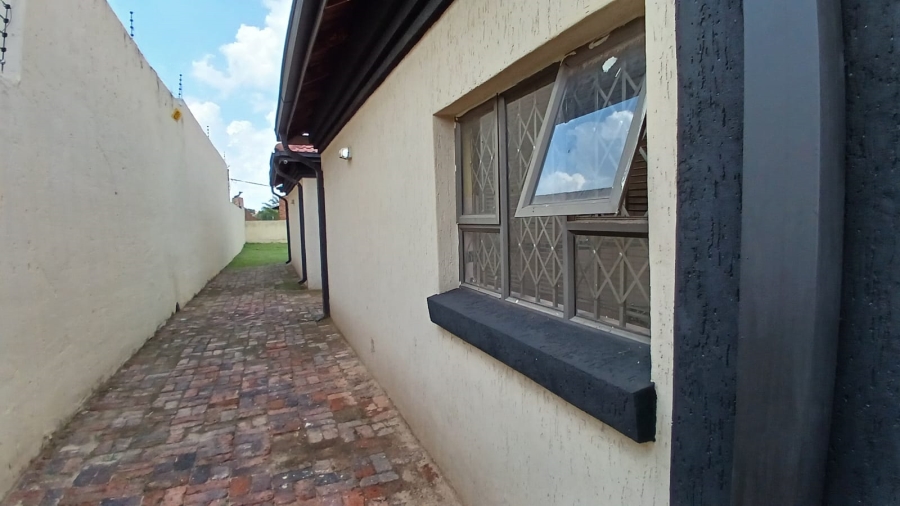 4 Bedroom Property for Sale in Vanderbijlpark SE 4 Gauteng