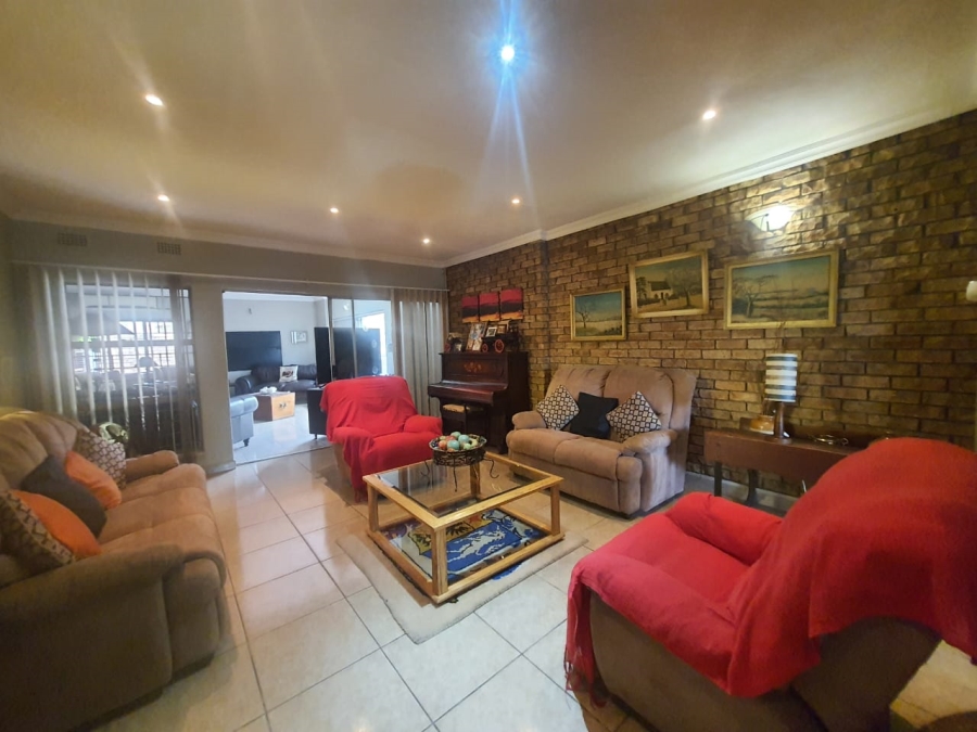 4 Bedroom Property for Sale in Vanderbijlpark SE Gauteng