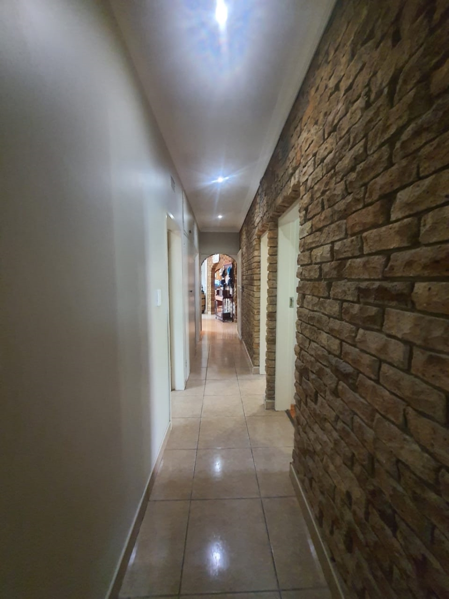 4 Bedroom Property for Sale in Vanderbijlpark SE Gauteng