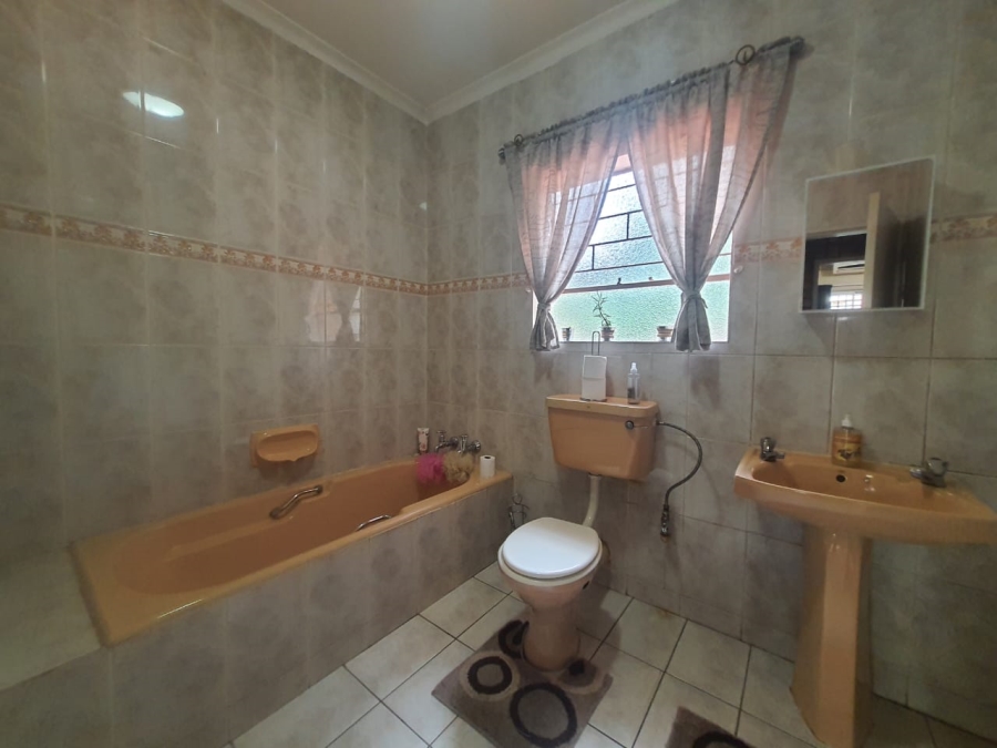 4 Bedroom Property for Sale in Vanderbijlpark SE Gauteng