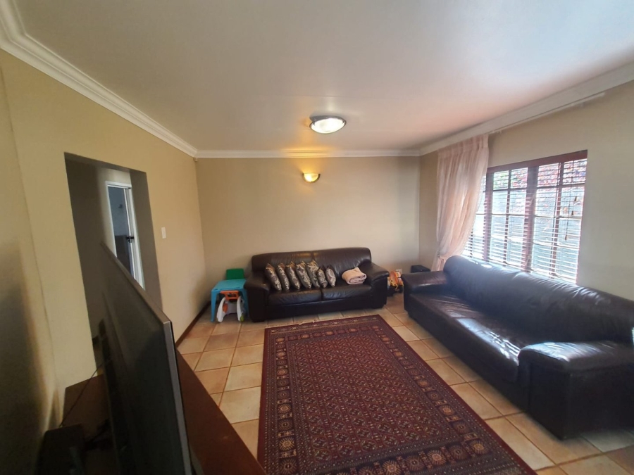 2 Bedroom Property for Sale in Vanderbijlpark SE 4 Gauteng