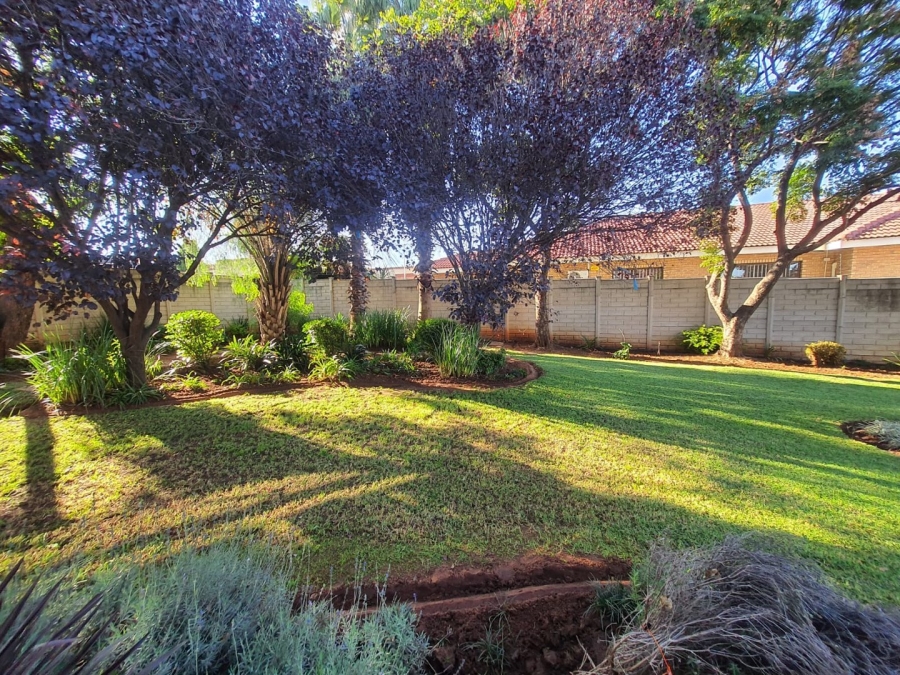 2 Bedroom Property for Sale in Vanderbijlpark SE 4 Gauteng