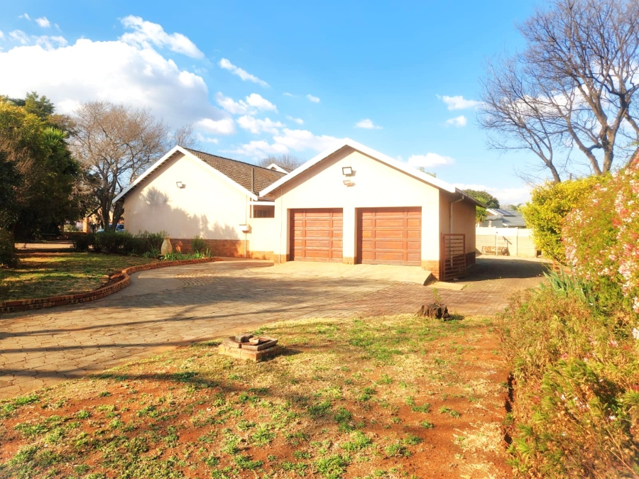 3 Bedroom Property for Sale in Doringkloof Gauteng