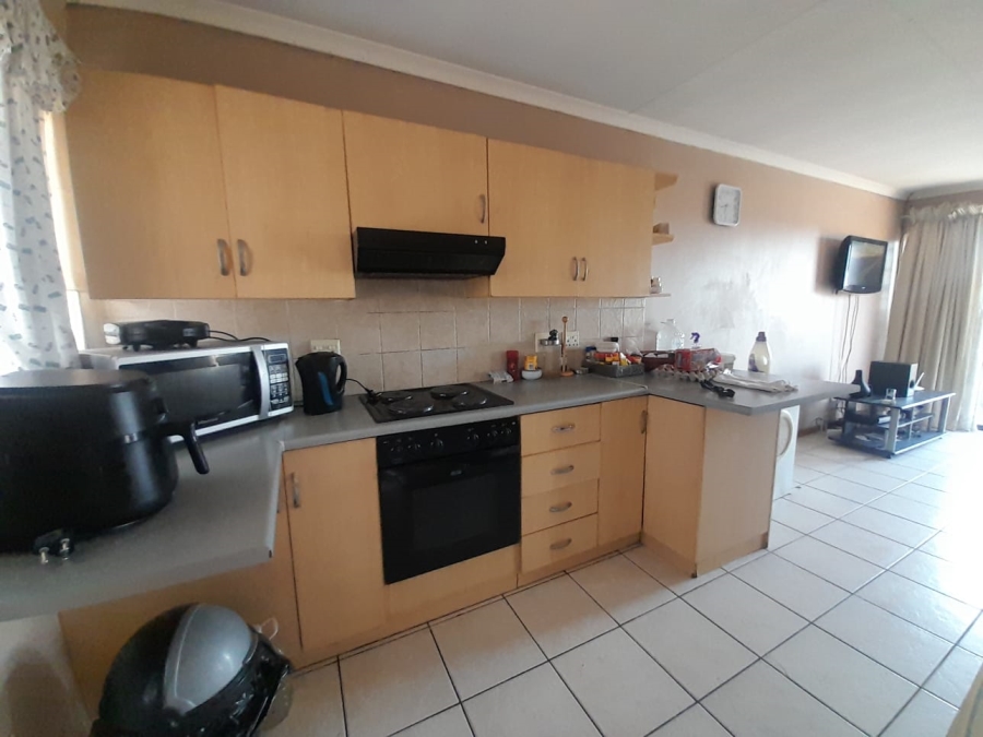 To Let 2 Bedroom Property for Rent in Riversdale Gauteng