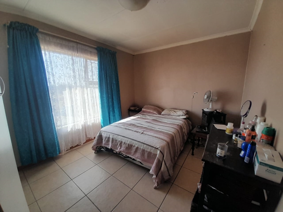 To Let 2 Bedroom Property for Rent in Riversdale Gauteng
