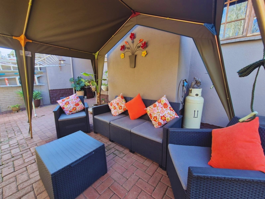 3 Bedroom Property for Sale in Three Rivers Proper Gauteng