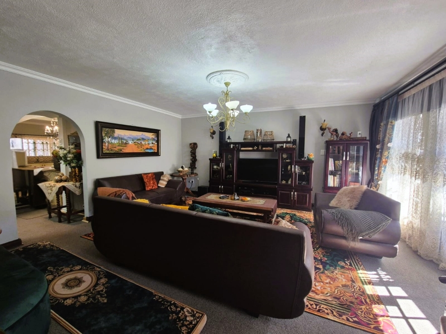 3 Bedroom Property for Sale in Three Rivers Proper Gauteng