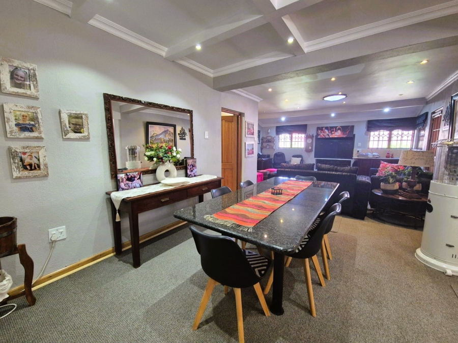 3 Bedroom Property for Sale in Three Rivers Proper Gauteng