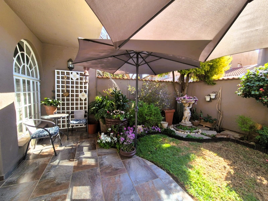 3 Bedroom Property for Sale in Three Rivers Proper Gauteng