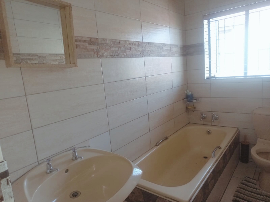 3 Bedroom Property for Sale in Soshanguve BB Gauteng