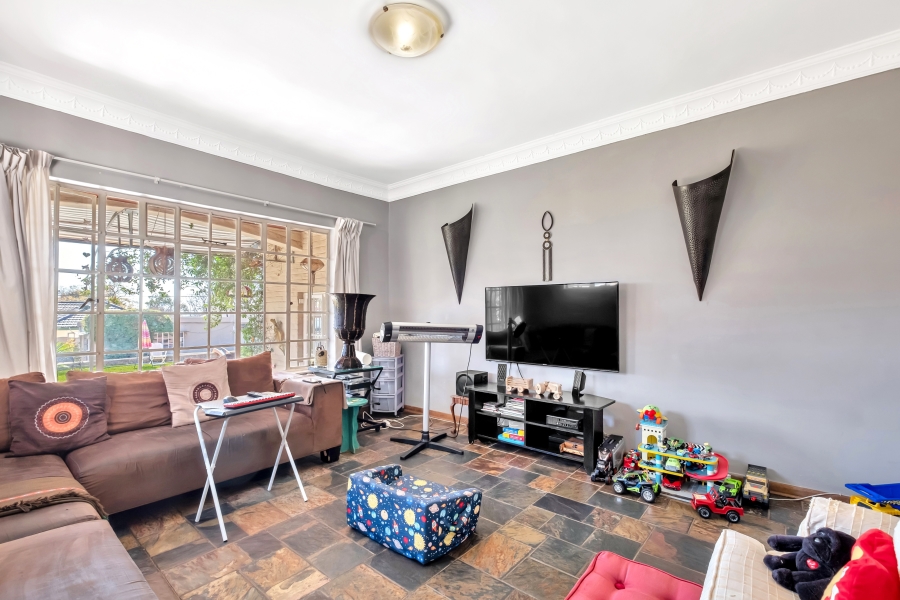 4 Bedroom Property for Sale in Emmarentia Gauteng