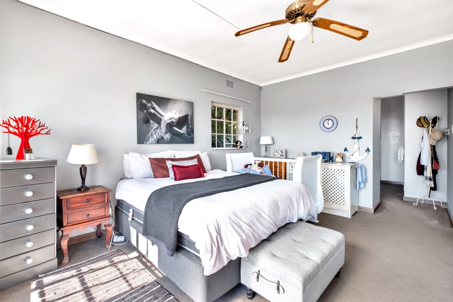 4 Bedroom Property for Sale in Emmarentia Gauteng