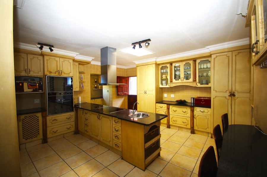 4 Bedroom Property for Sale in Bardene Gauteng