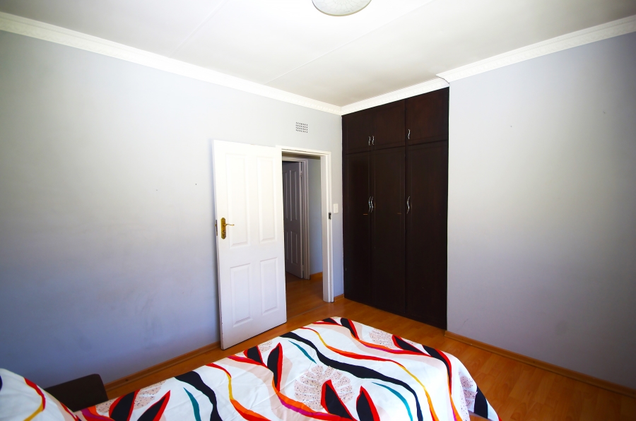 4 Bedroom Property for Sale in Bardene Gauteng