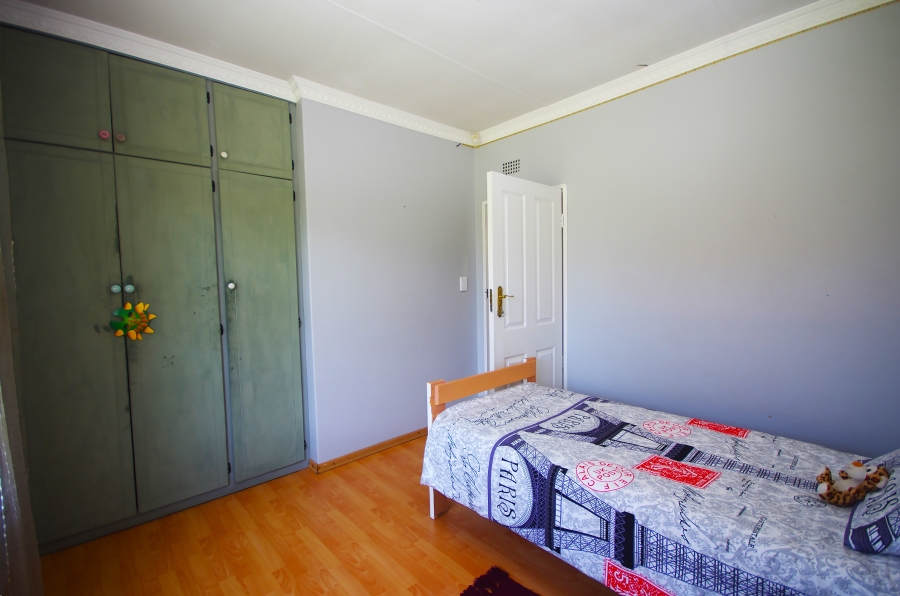 4 Bedroom Property for Sale in Bardene Gauteng
