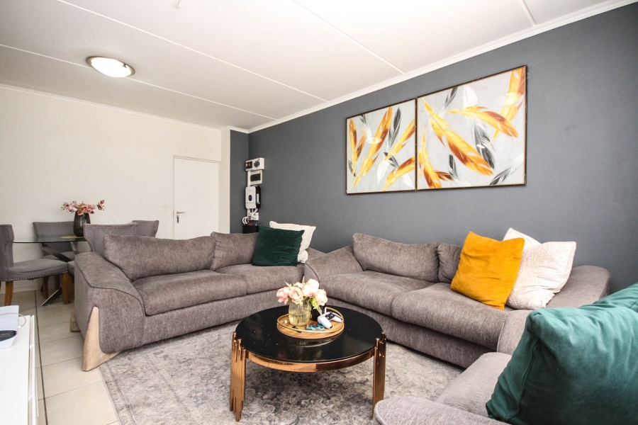 3 Bedroom Property for Sale in Greenstone Crest Gauteng