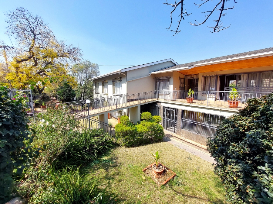 7 Bedroom Property for Sale in Lukasrand Gauteng