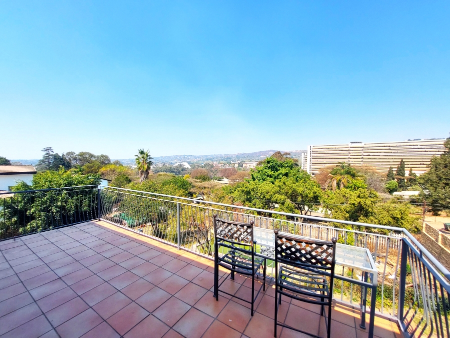 7 Bedroom Property for Sale in Lukasrand Gauteng