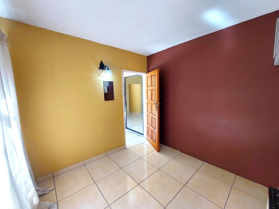 7 Bedroom Property for Sale in Lukasrand Gauteng