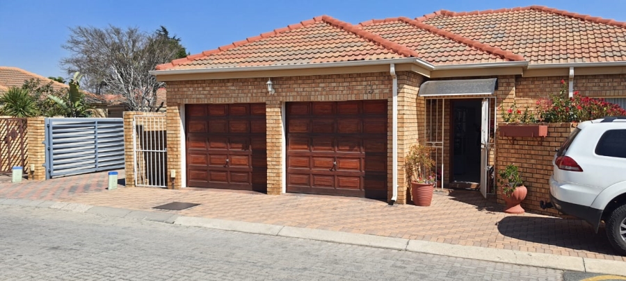 3 Bedroom Property for Sale in Eden Glen Gauteng