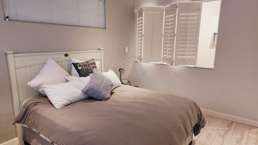 To Let 2 Bedroom Property for Rent in Hyde Park Gauteng