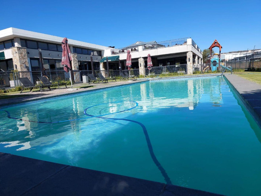 To Let 2 Bedroom Property for Rent in Modderfontein Gauteng