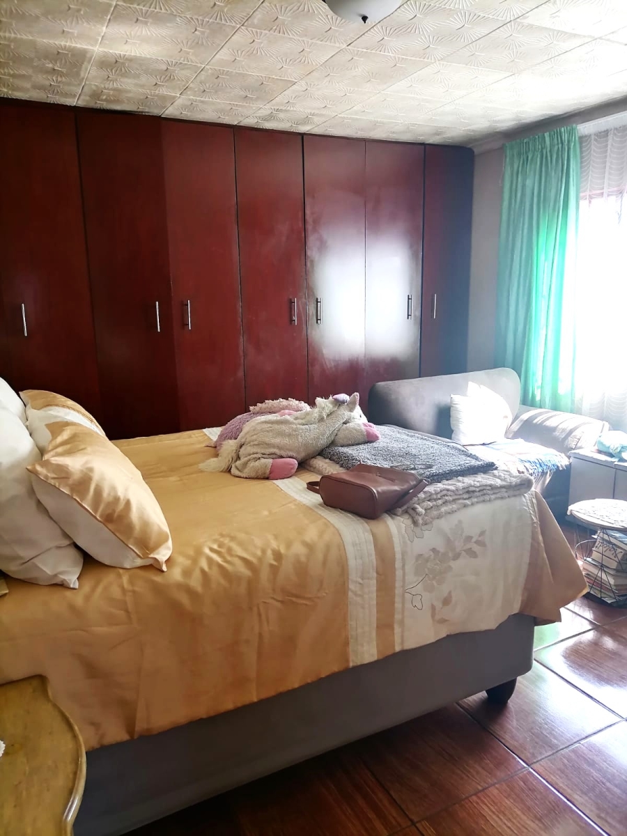 3 Bedroom Property for Sale in Moleleki Gauteng