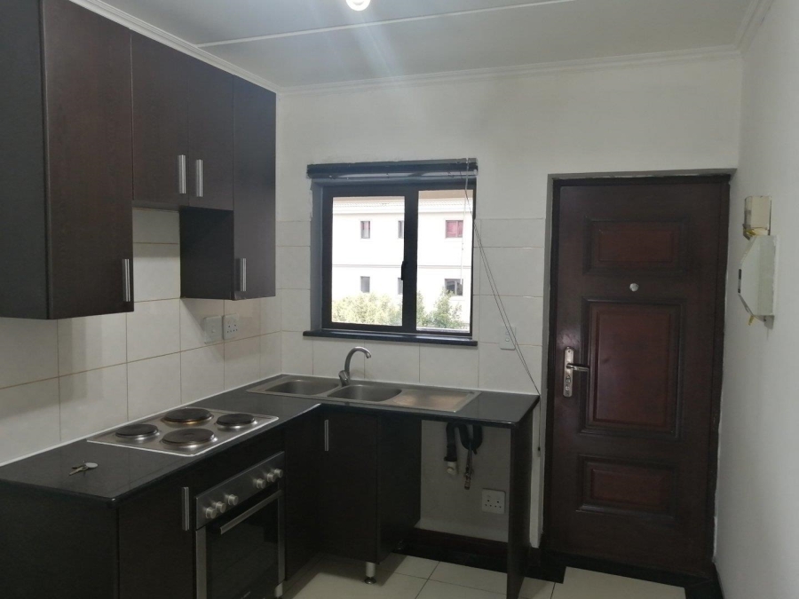 To Let 2 Bedroom Property for Rent in Noordwyk Gauteng