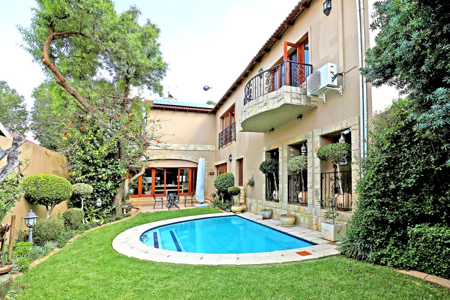 4 Bedroom Property for Sale in Broadacres Gauteng