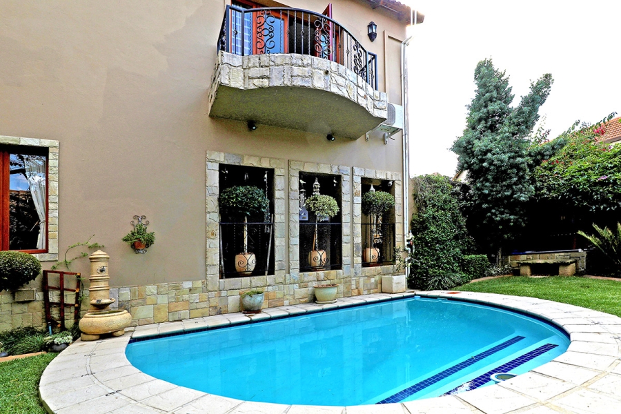 4 Bedroom Property for Sale in Broadacres Gauteng