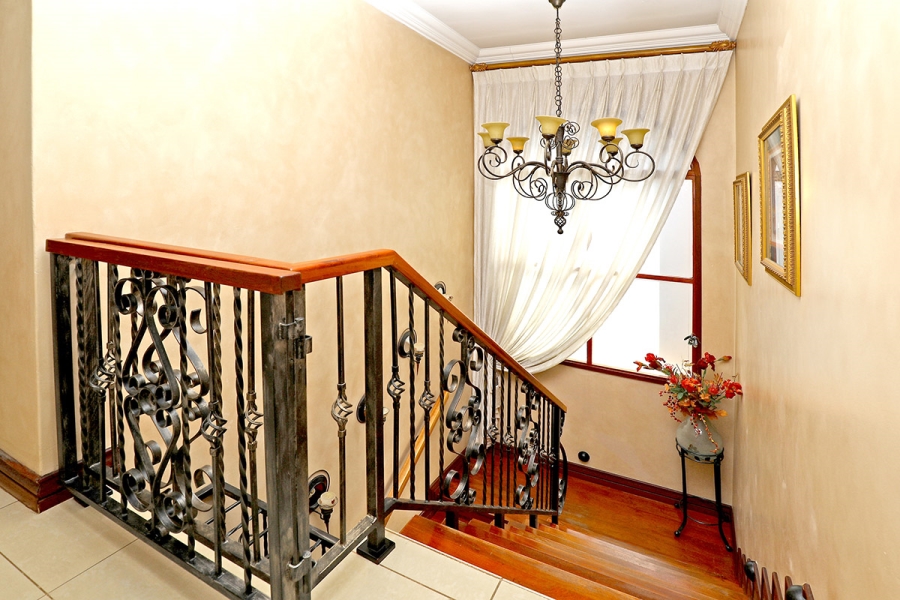 4 Bedroom Property for Sale in Broadacres Gauteng