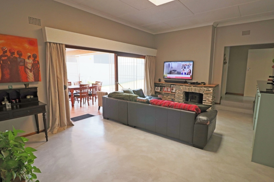 7 Bedroom Property for Sale in Bryanston Gauteng
