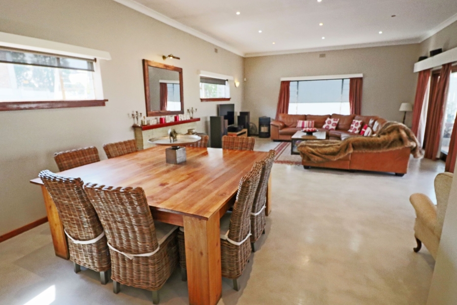 7 Bedroom Property for Sale in Bryanston Gauteng