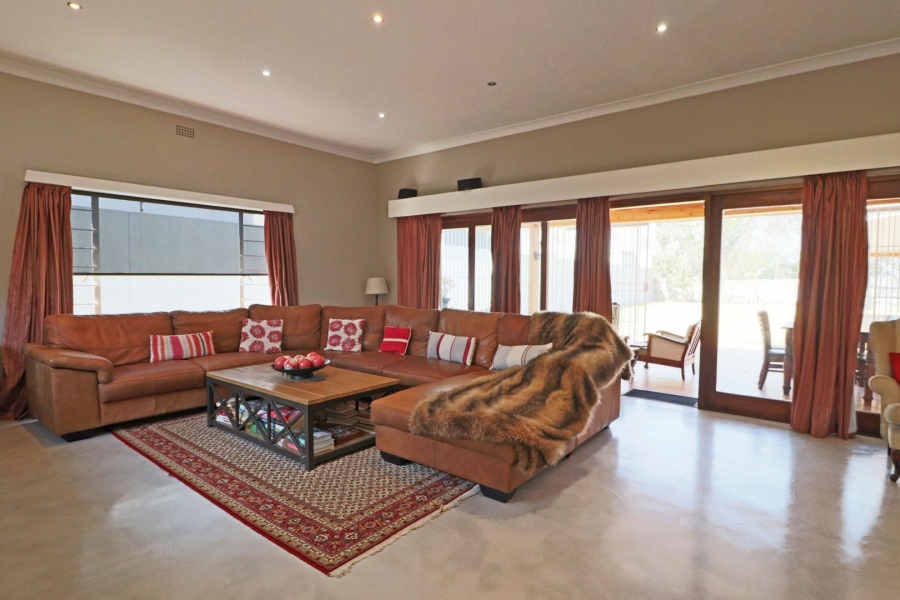 7 Bedroom Property for Sale in Bryanston Gauteng