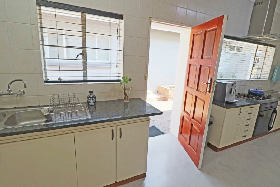 7 Bedroom Property for Sale in Bryanston Gauteng