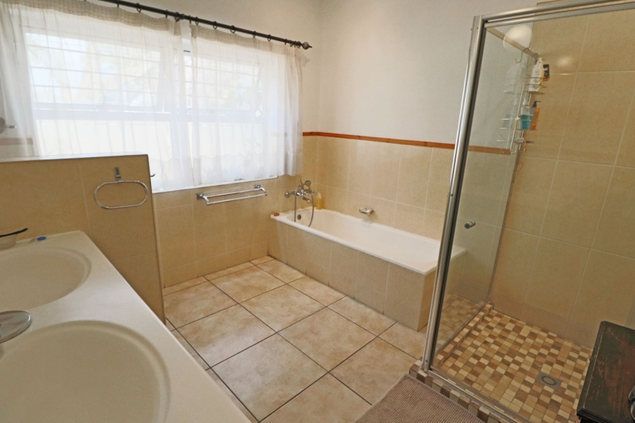 7 Bedroom Property for Sale in Bryanston Gauteng