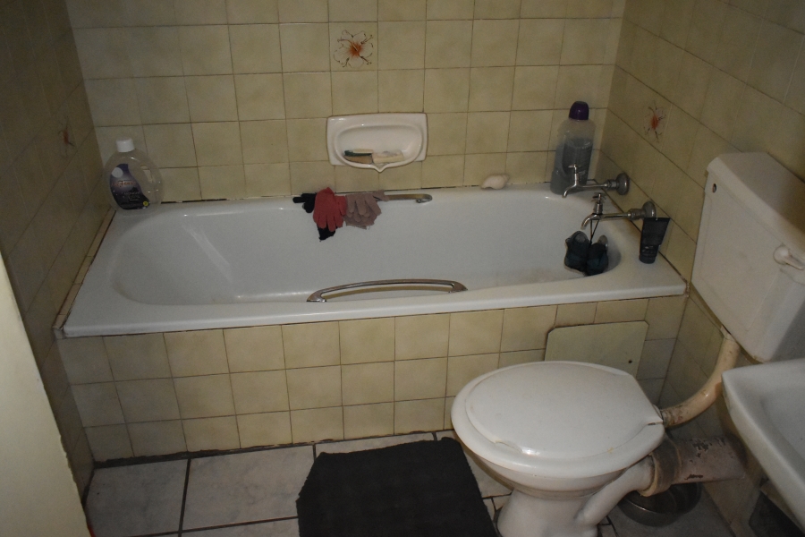 2 Bedroom Property for Sale in Pretoria Central Gauteng