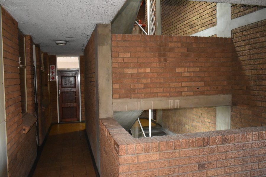 2 Bedroom Property for Sale in Pretoria Central Gauteng