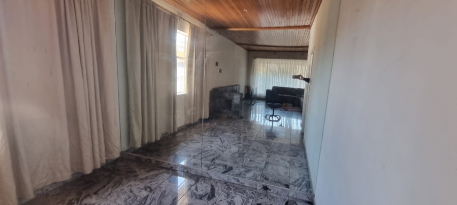 3 Bedroom Property for Sale in Cyrildene Gauteng