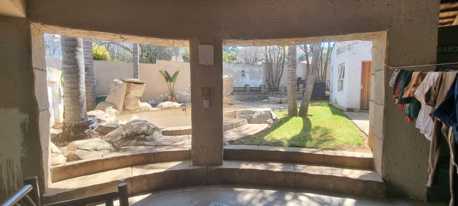 3 Bedroom Property for Sale in Cyrildene Gauteng