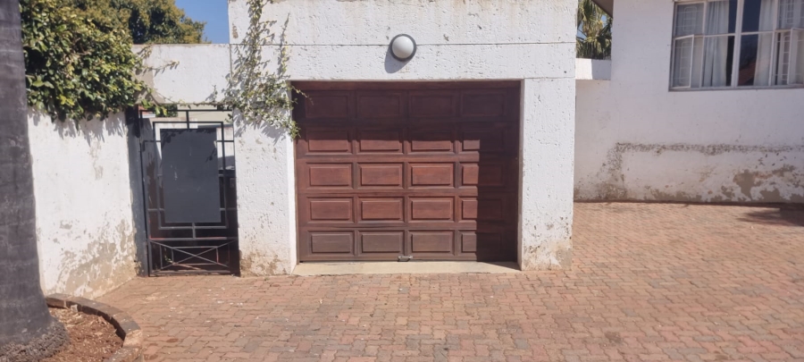 3 Bedroom Property for Sale in Cyrildene Gauteng