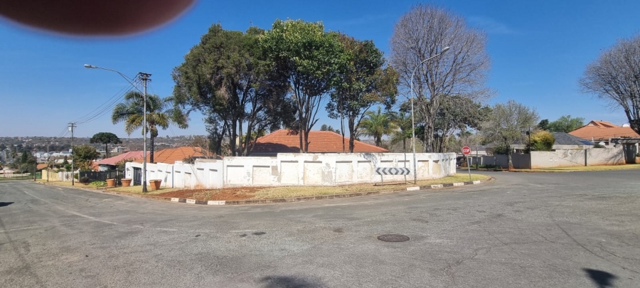 3 Bedroom Property for Sale in Cyrildene Gauteng