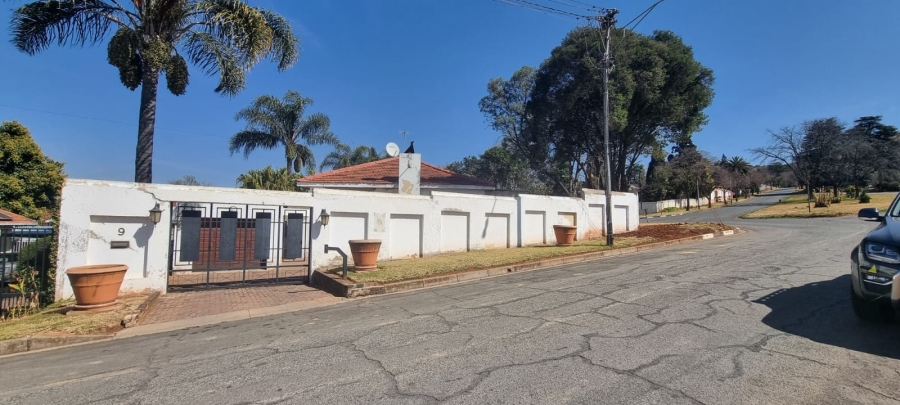 3 Bedroom Property for Sale in Cyrildene Gauteng